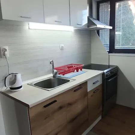 Two Bedroom Close To Gondola * Bansko